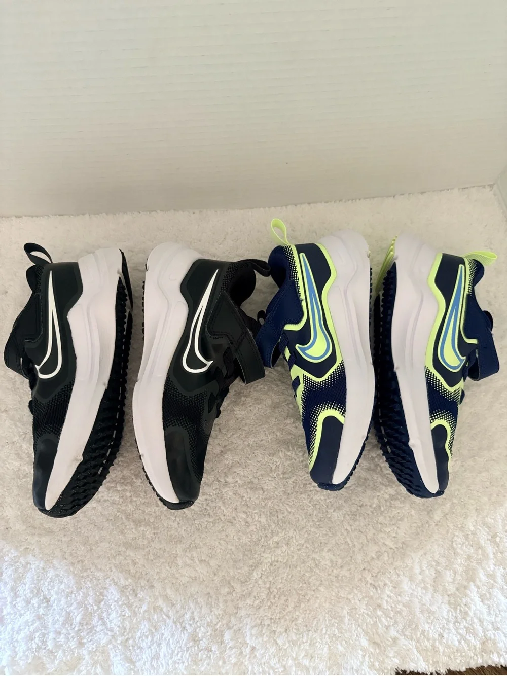 Nike Cosmic Toddler Running Athletic Shoes Black and Navy Size 10.5C